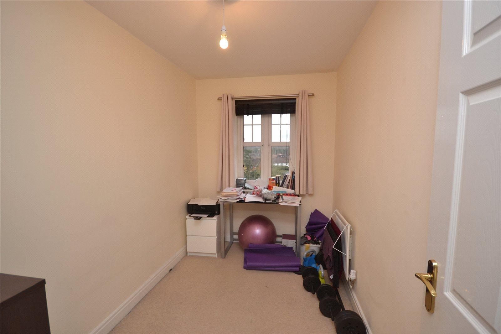 2 bedroom Apartment to rent - Martyn Gerrard