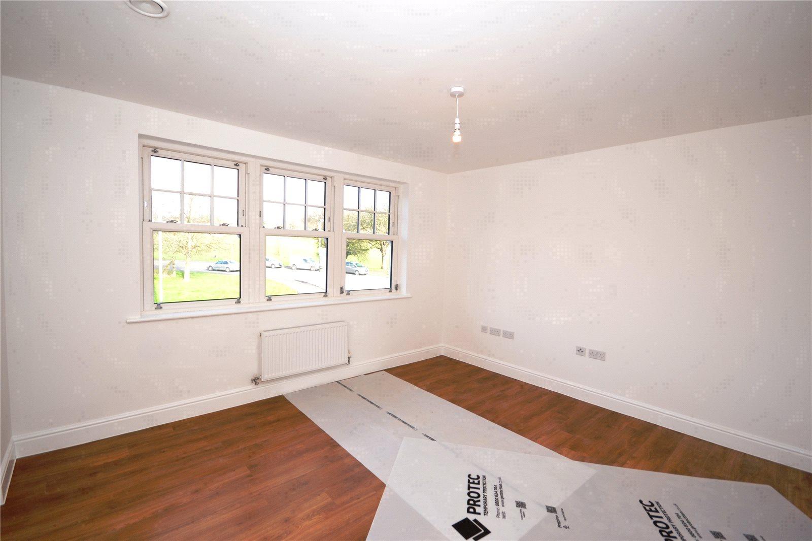 2 bedroom Apartment to rent + ' - Martyn Gerrard