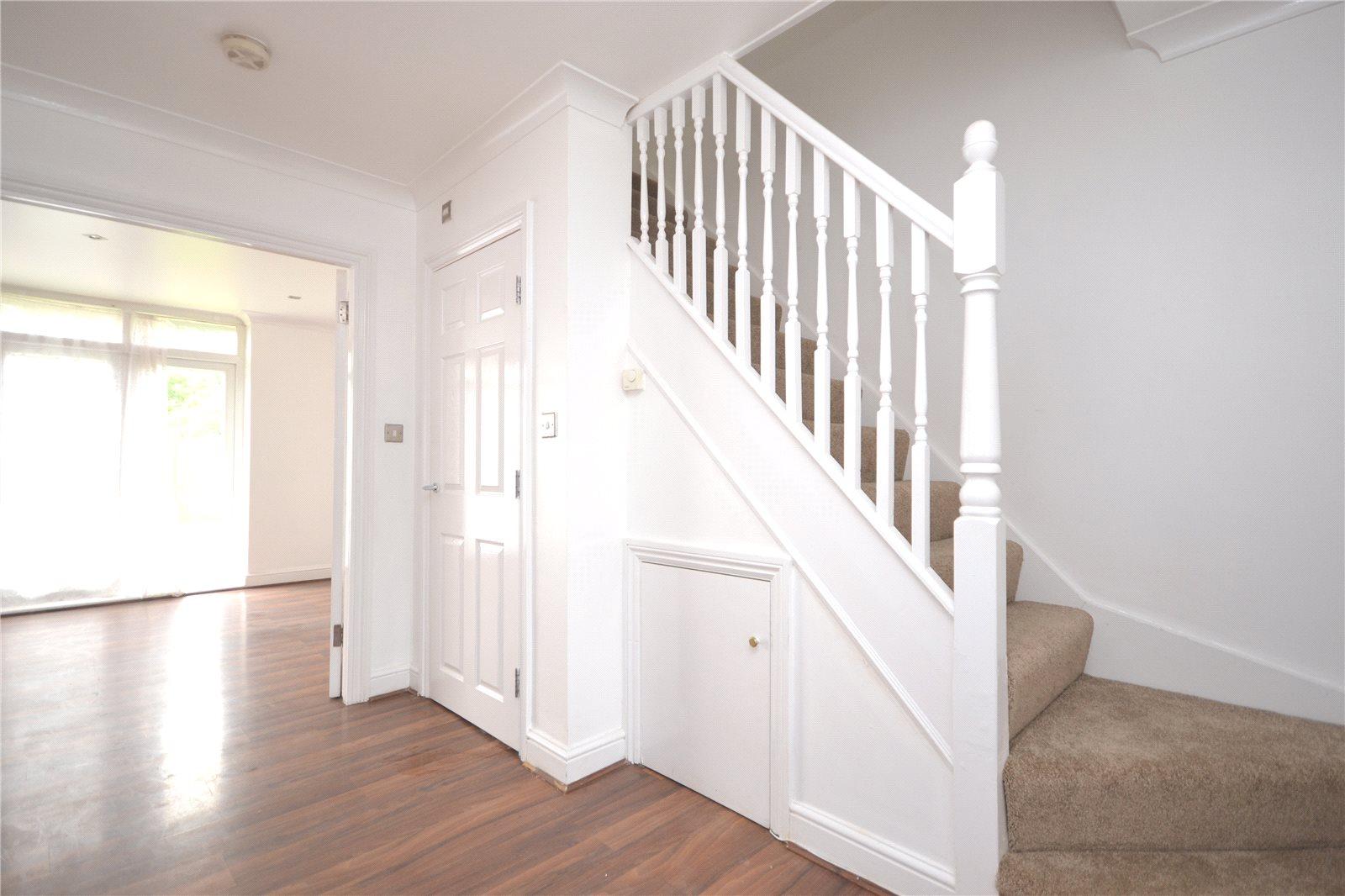 4 bedroom Semi-Detached House to rent - Martyn Gerrard