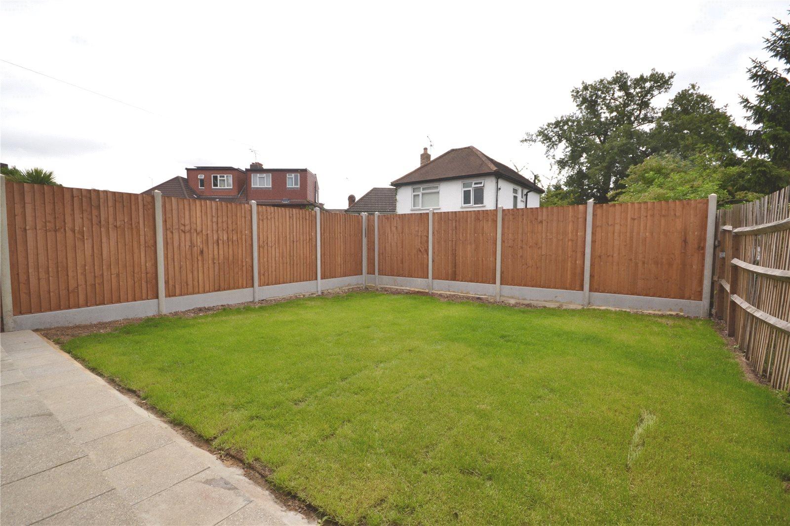 4 bedroom Semi-Detached House to rent + ' - Martyn Gerrard