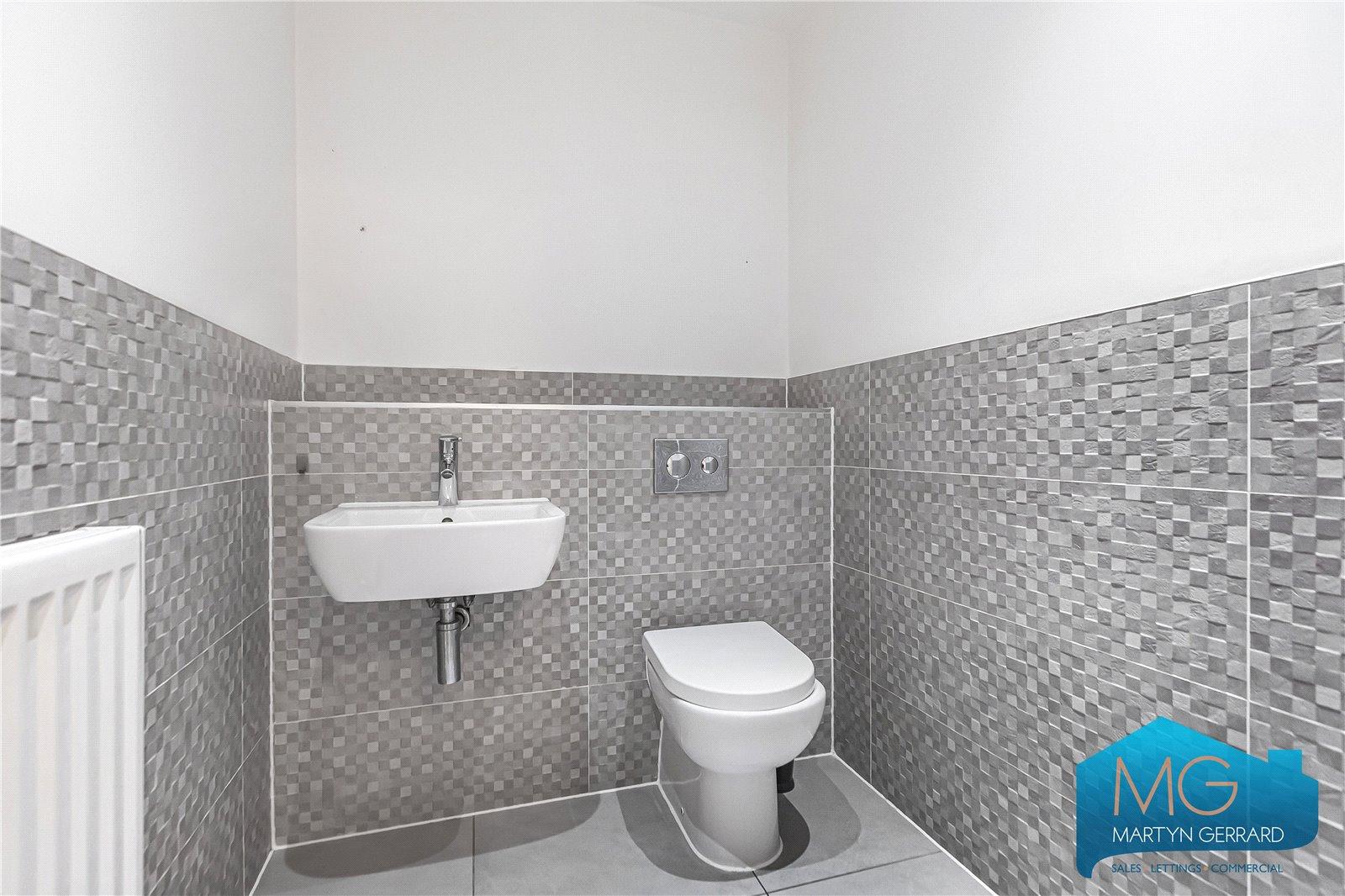 3 bedroom End of Terrace House to rent - Martyn Gerrard