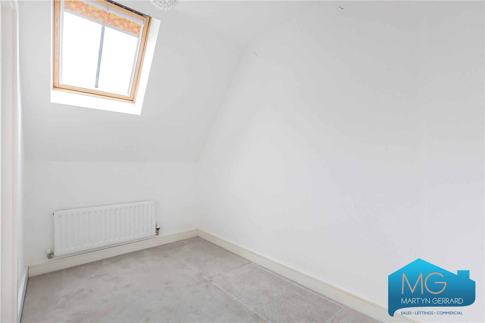 3 bedroom End of Terrace House to rent - Martyn Gerrard