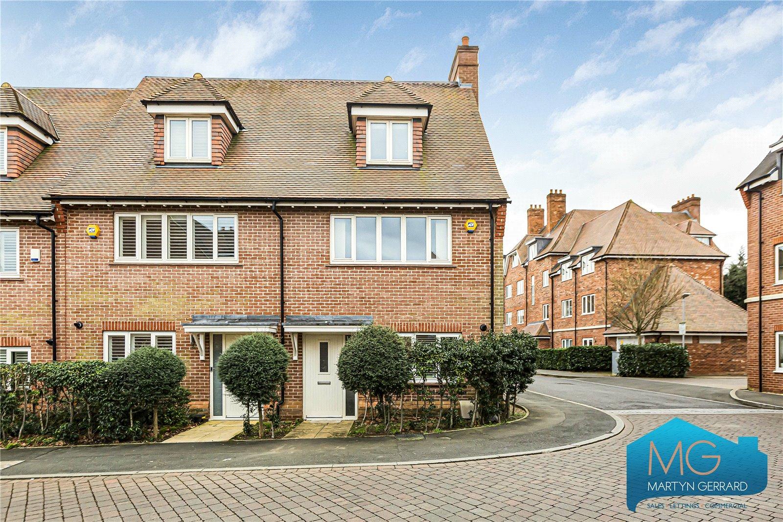 3 bedroom End of Terrace House to rent - Martyn Gerrard