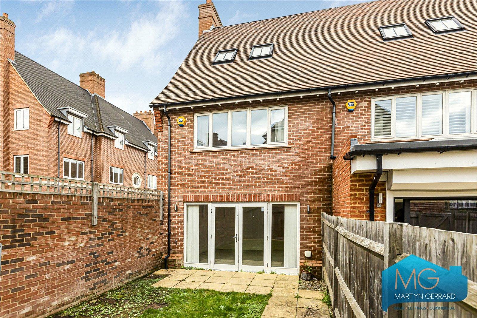 3 bedroom End of Terrace House to rent - Martyn Gerrard