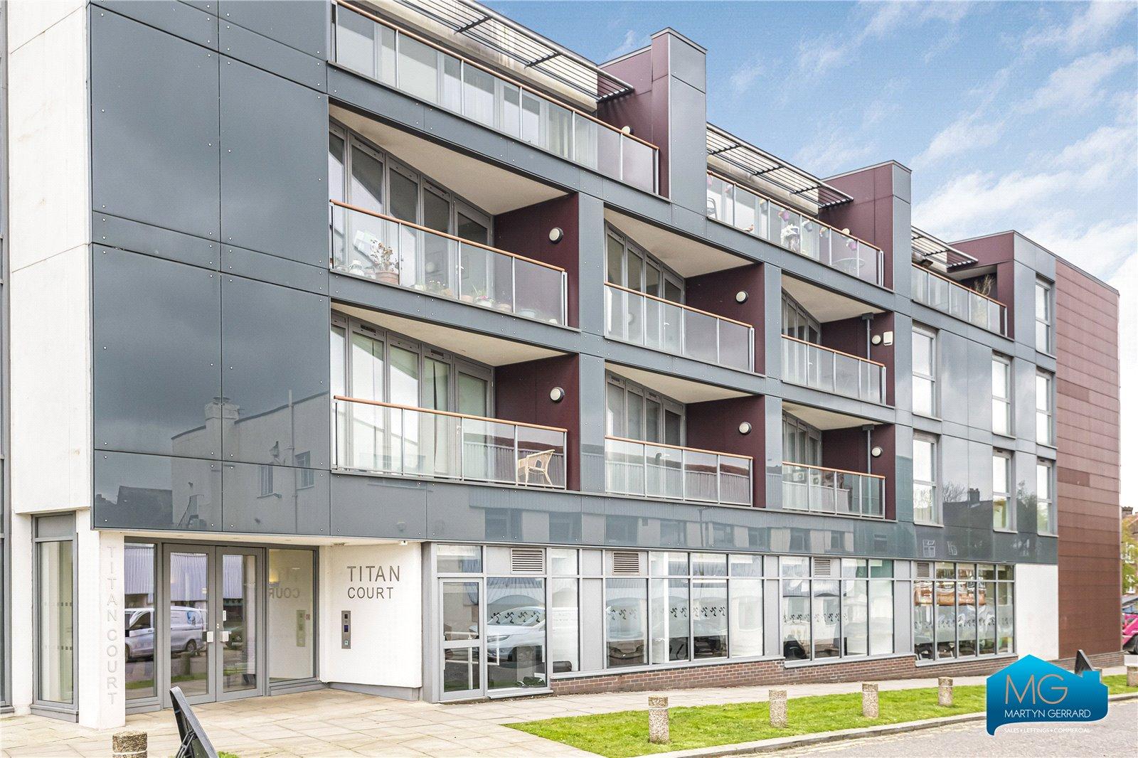 2 bedroom Apartment to rent - Martyn Gerrard