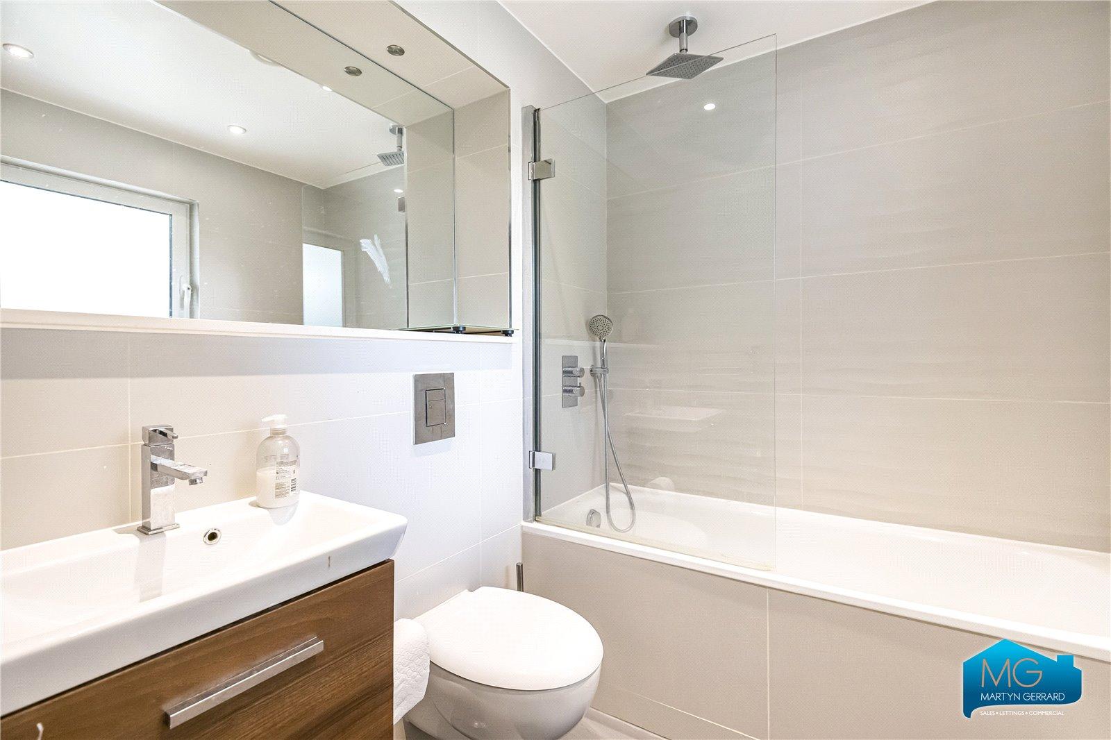 2 bedroom Apartment to rent - Martyn Gerrard