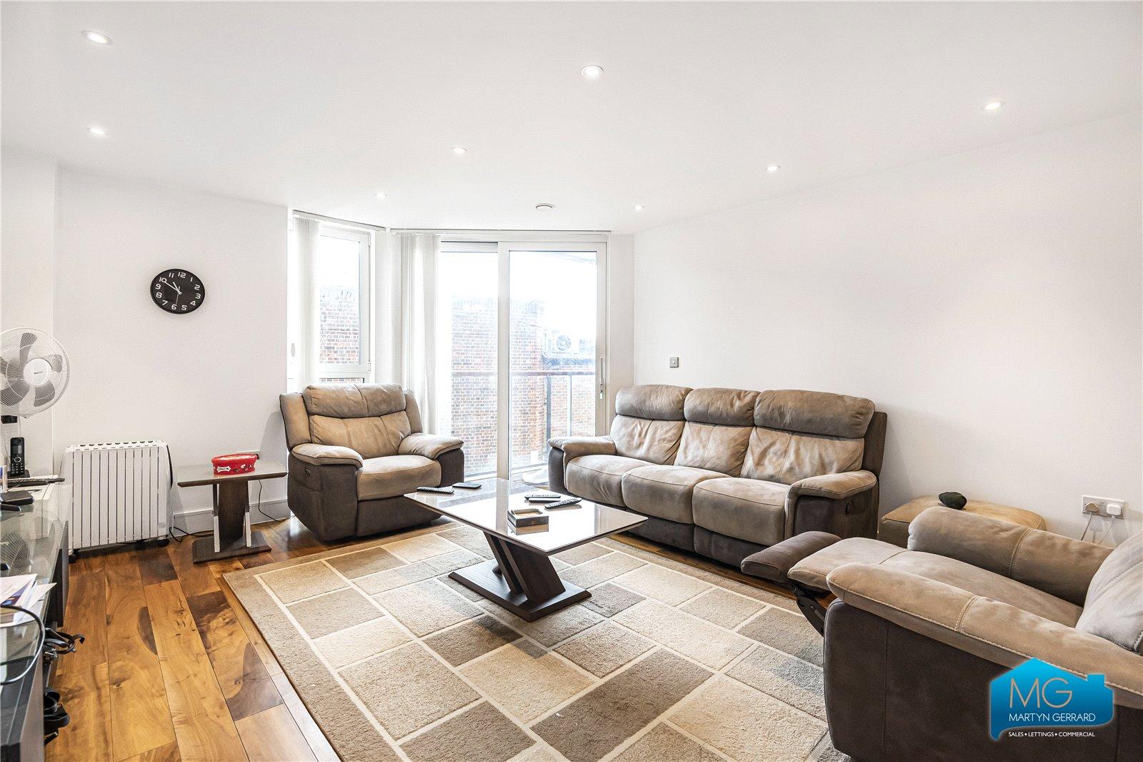 2 bedroom Apartment to rent - Martyn Gerrard