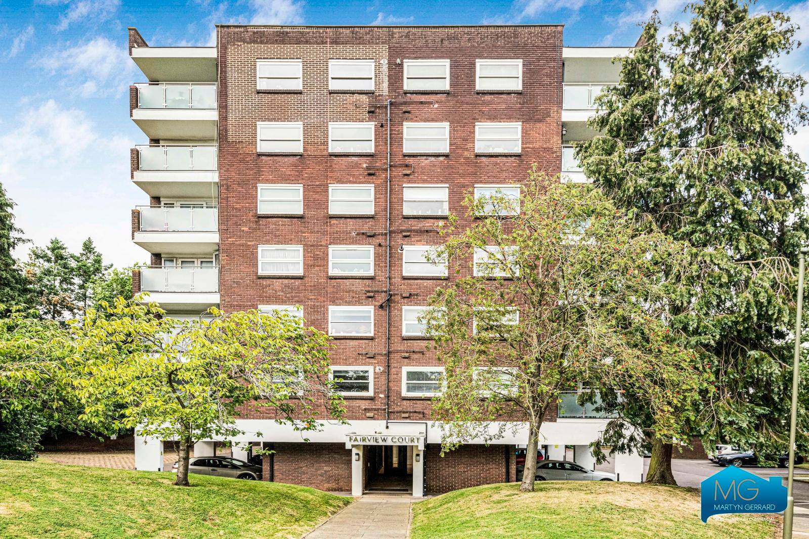 2 bedroom Apartment to rent - Martyn Gerrard