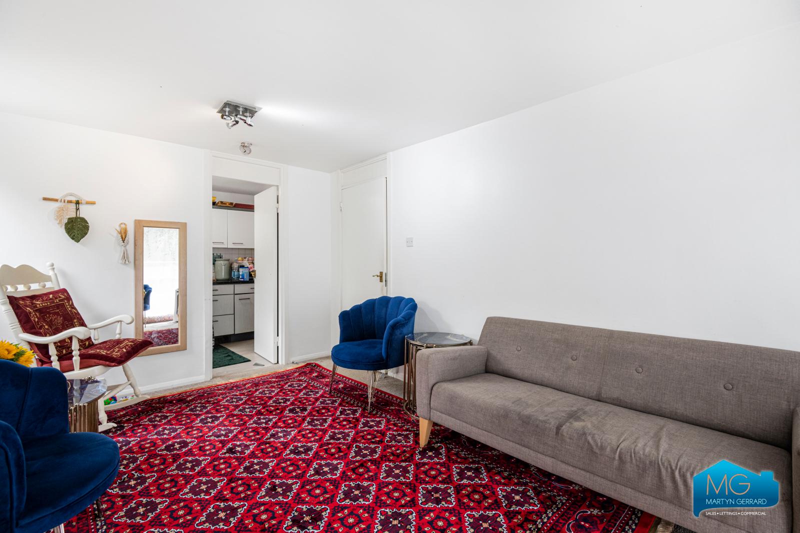 2 bedroom Apartment to rent - Martyn Gerrard