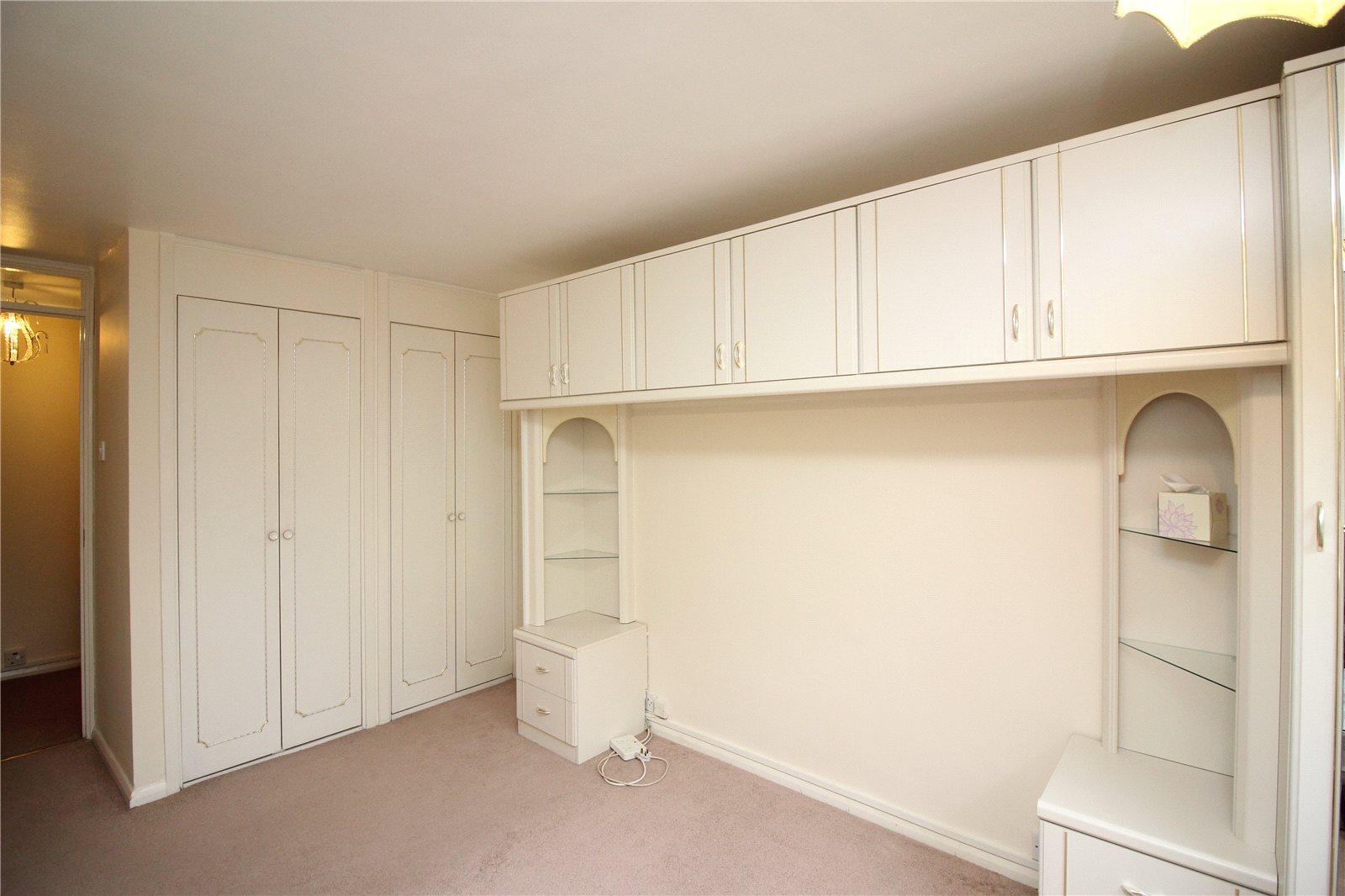 2 bedroom Apartment to rent - Martyn Gerrard