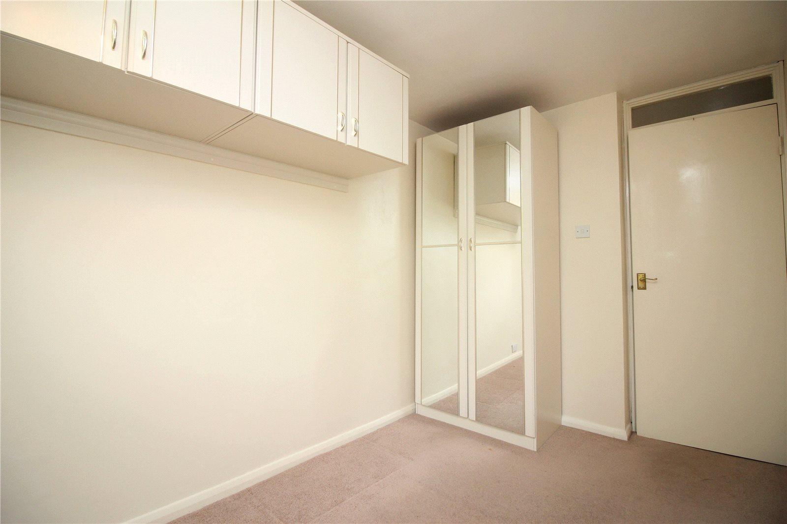 2 bedroom Apartment to rent - Martyn Gerrard