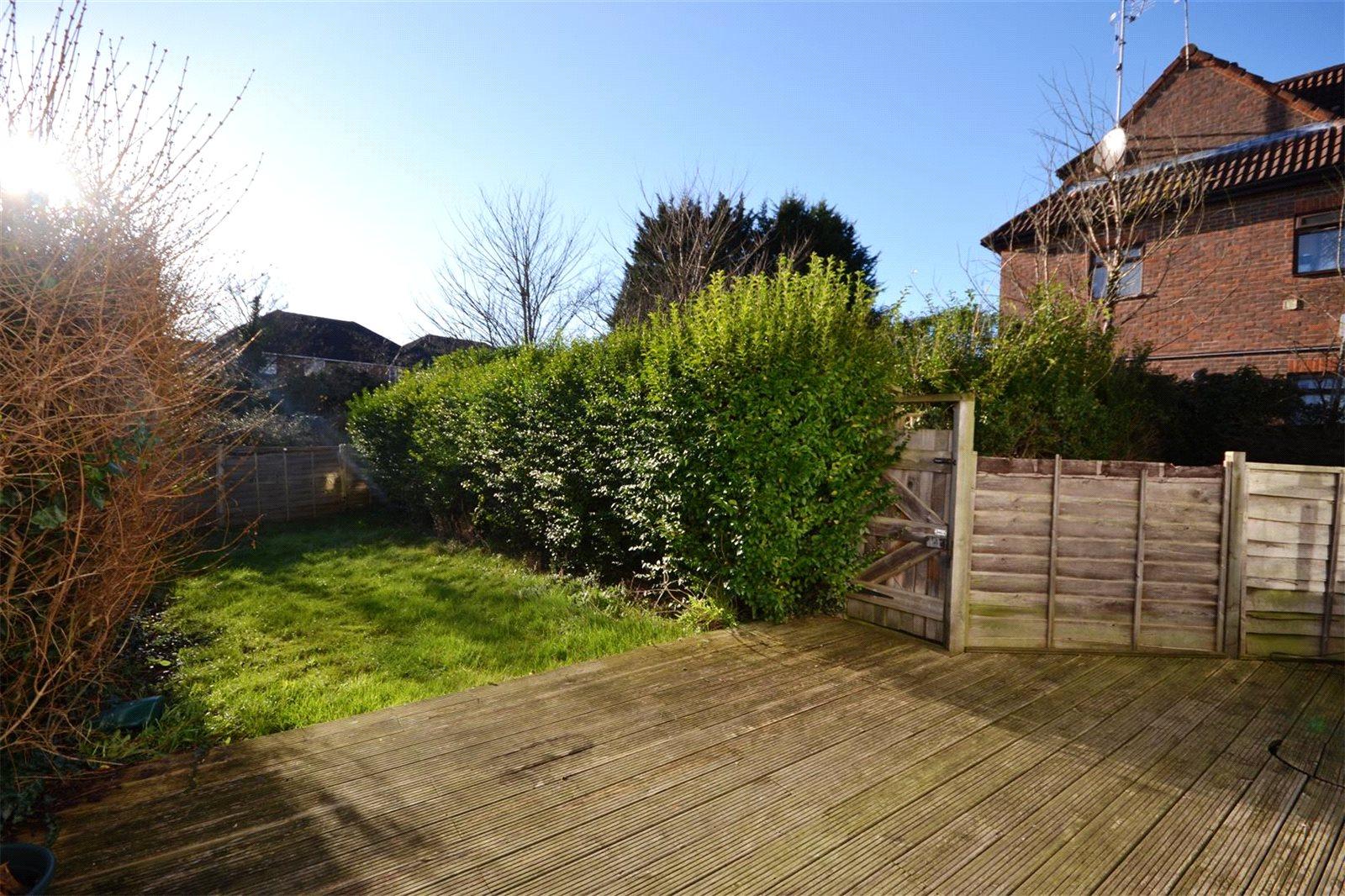 2 bedroom Ground Floor Flat to rent - Martyn Gerrard
