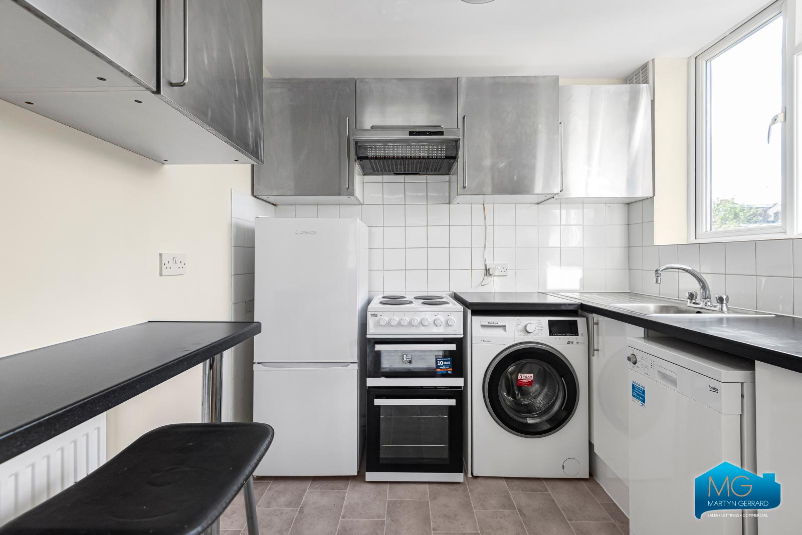 2 bedroom Maisonette to rent - Martyn Gerrard