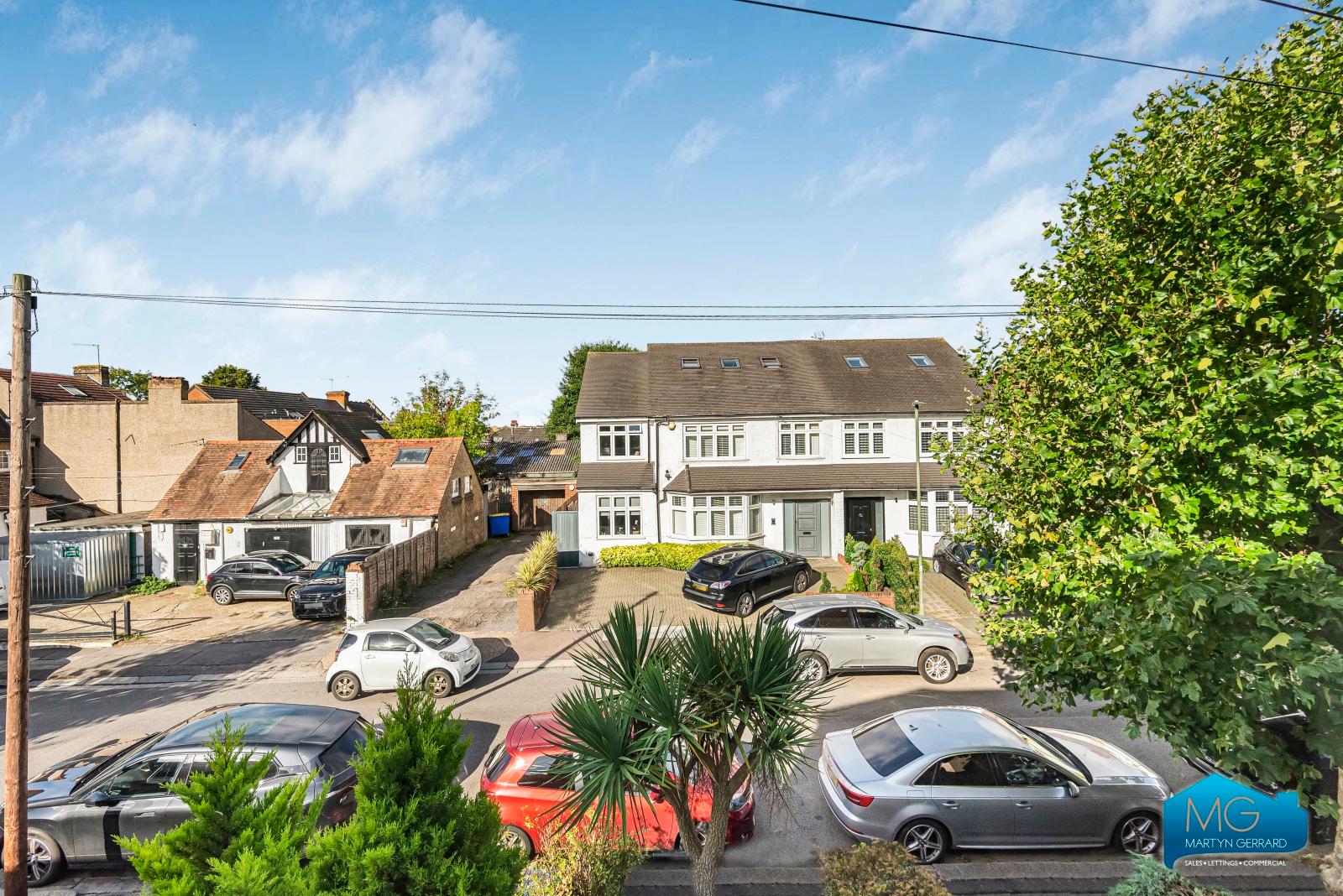 2 bedroom Maisonette to rent - Martyn Gerrard