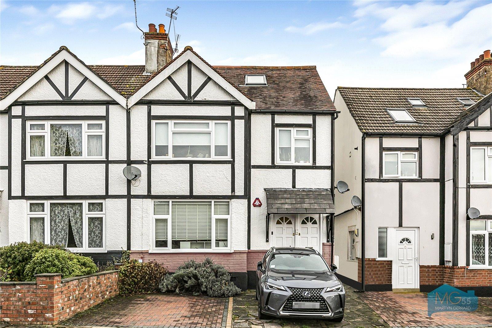 2 bedroom Ground Floor Flat to rent - Martyn Gerrard