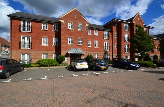 2 bedroom Terraced House to rent - Martyn Gerrard