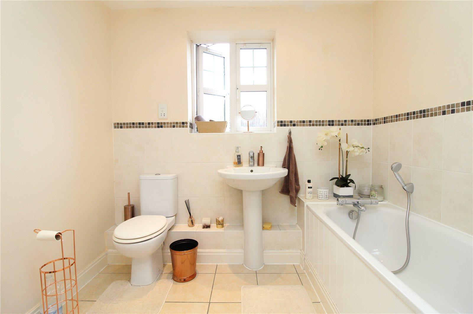 2 bedroom Terraced House to rent - Martyn Gerrard