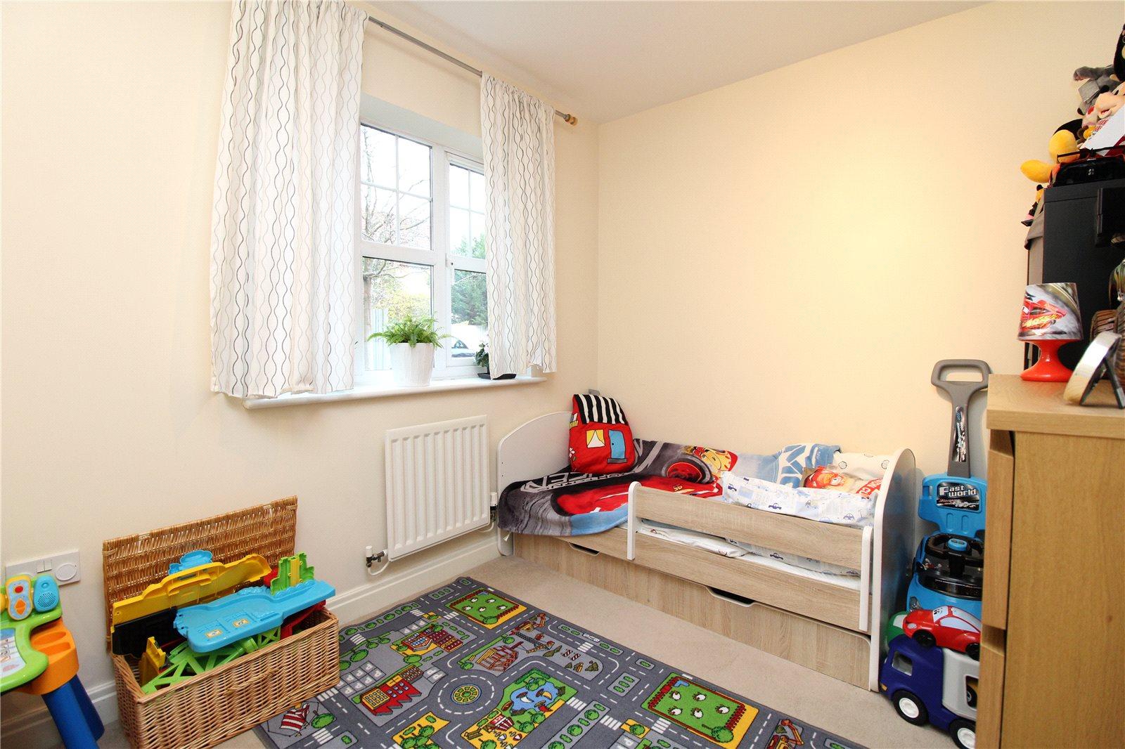 2 bedroom Ground Floor Flat to rent - Martyn Gerrard