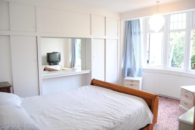 3 bedroom Semi-Detached House to rent - Martyn Gerrard