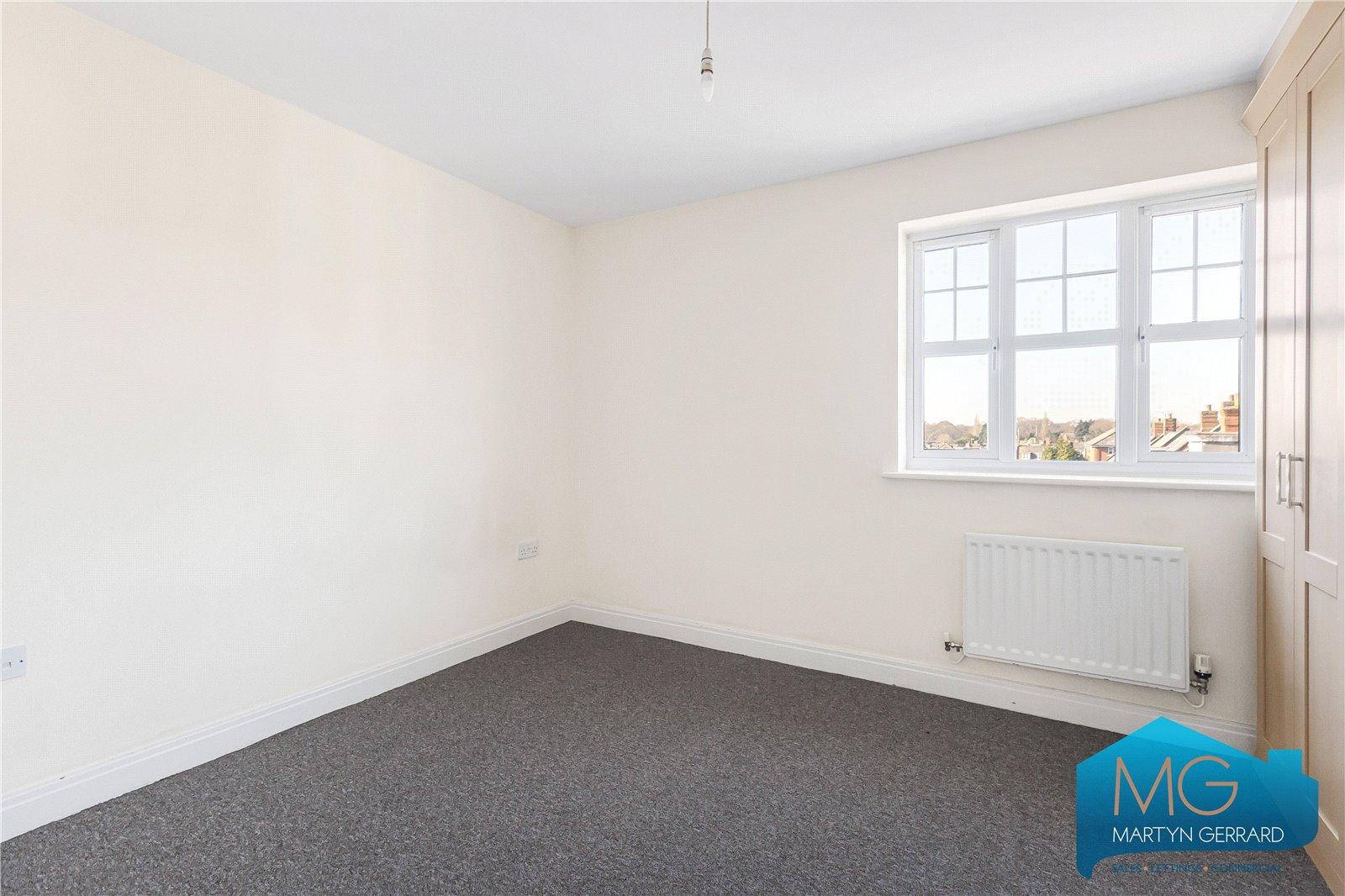 2 bedroom Apartment to rent - Martyn Gerrard