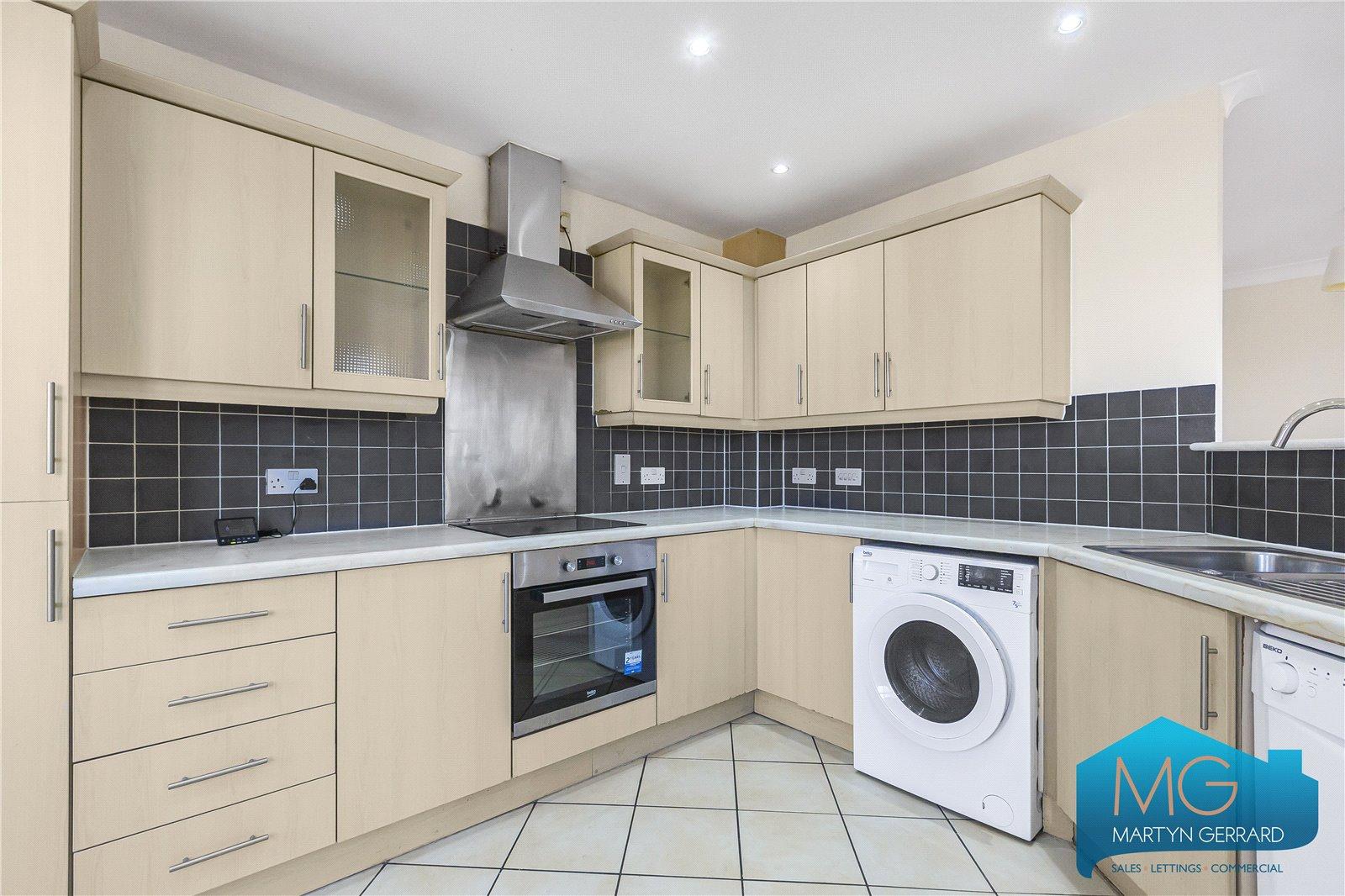 2 bedroom Apartment to rent - Martyn Gerrard