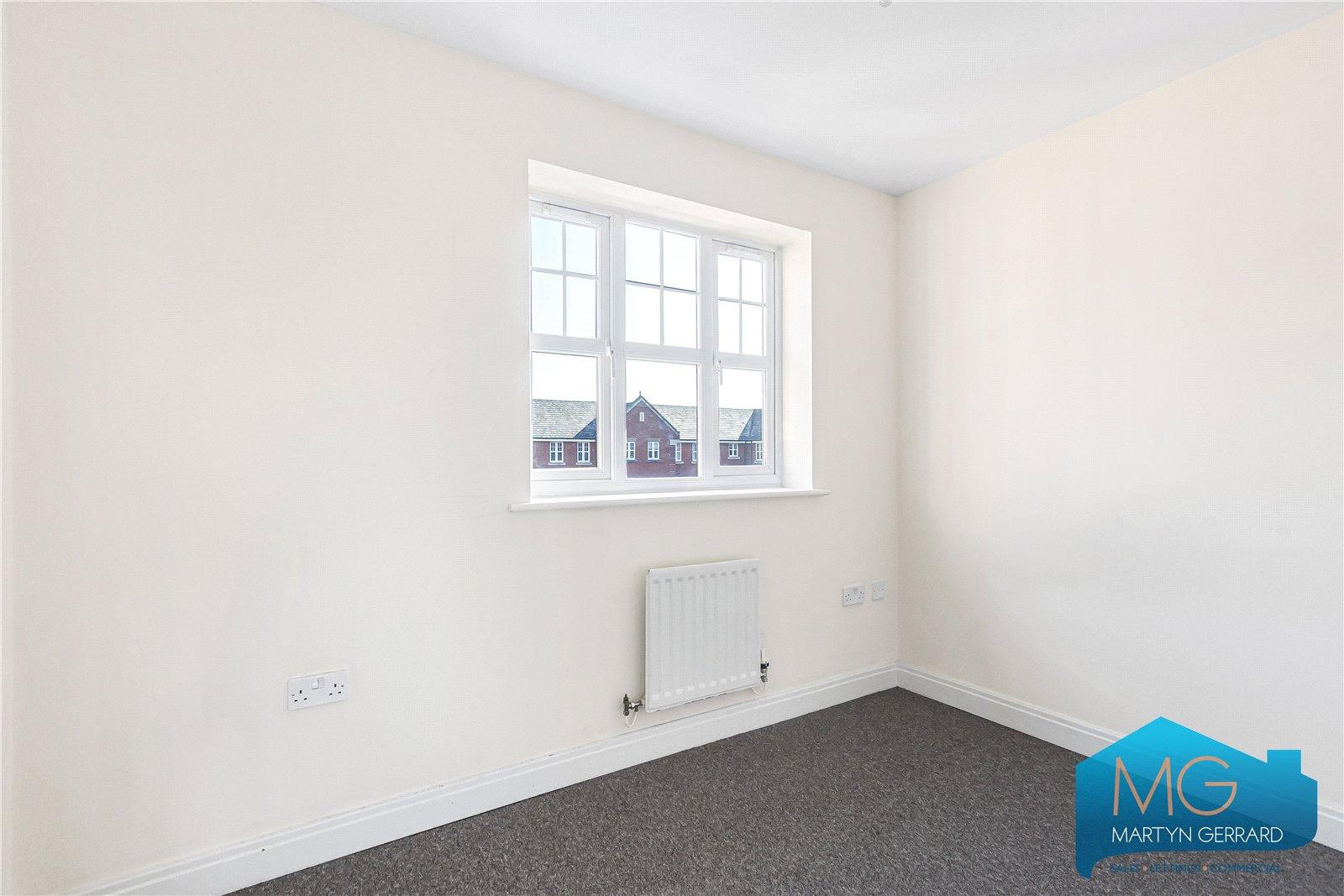 2 bedroom Apartment to rent - Martyn Gerrard