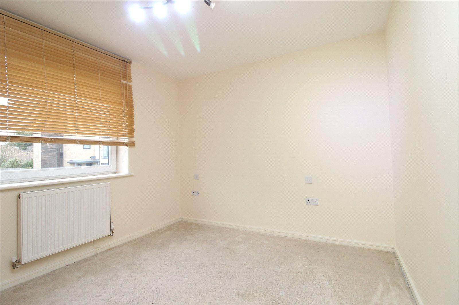 2 bedroom Apartment to rent - Martyn Gerrard
