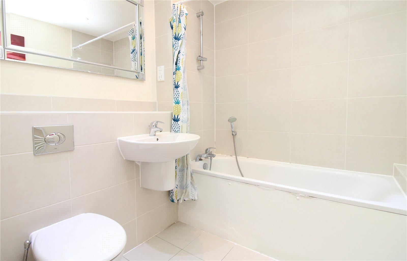 2 bedroom Apartment to rent - Martyn Gerrard
