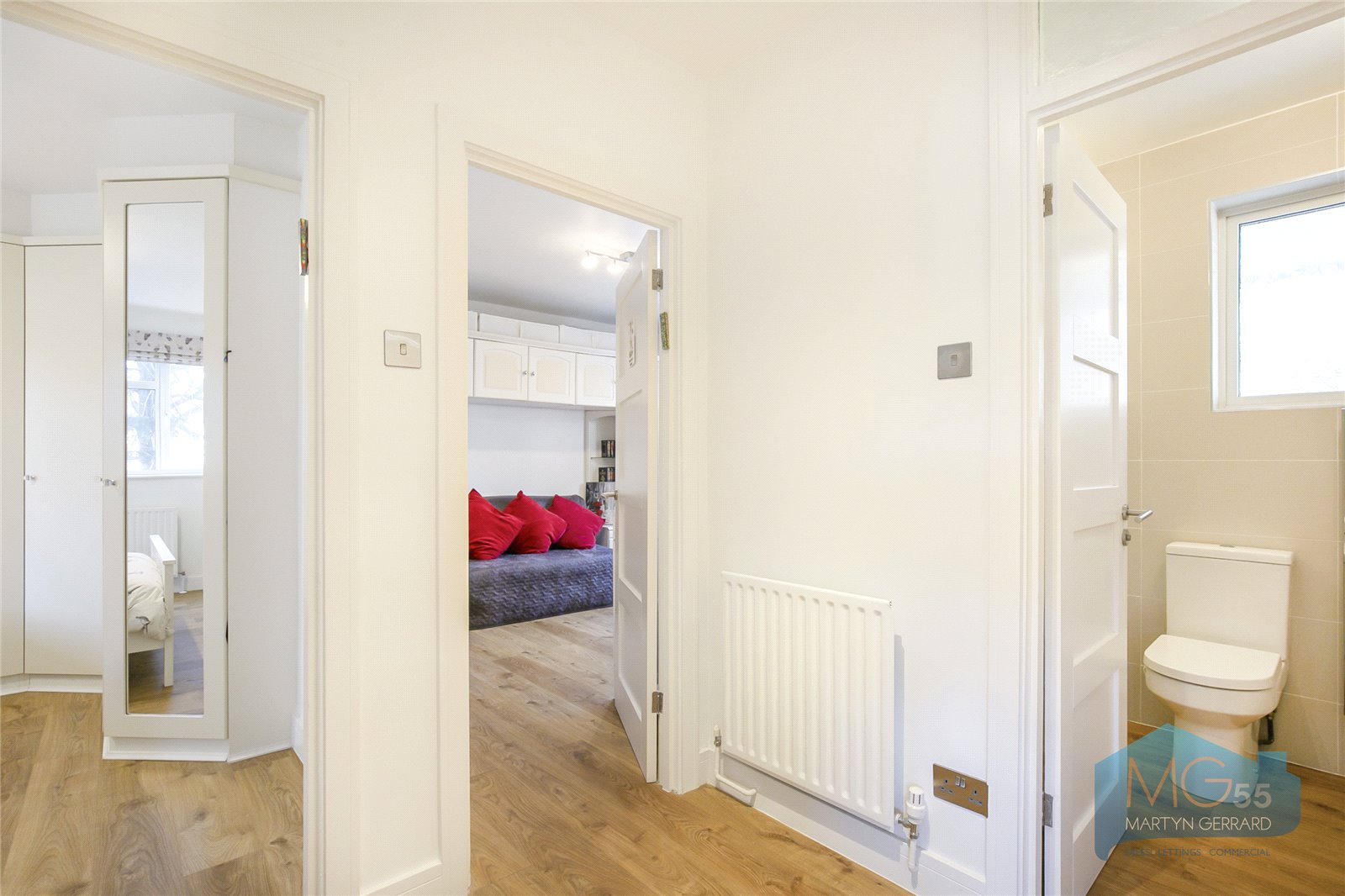 2 bedroom Apartment for sale - Martyn Gerrard