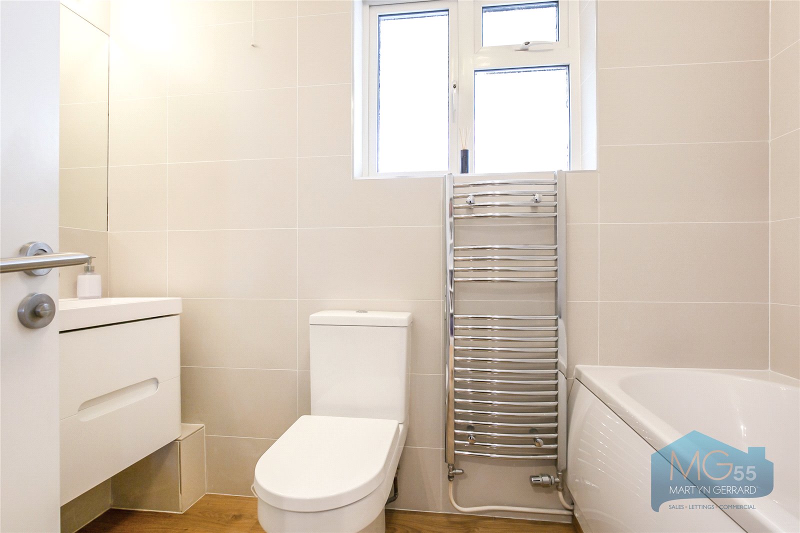 2 bedroom Apartment for sale - Martyn Gerrard