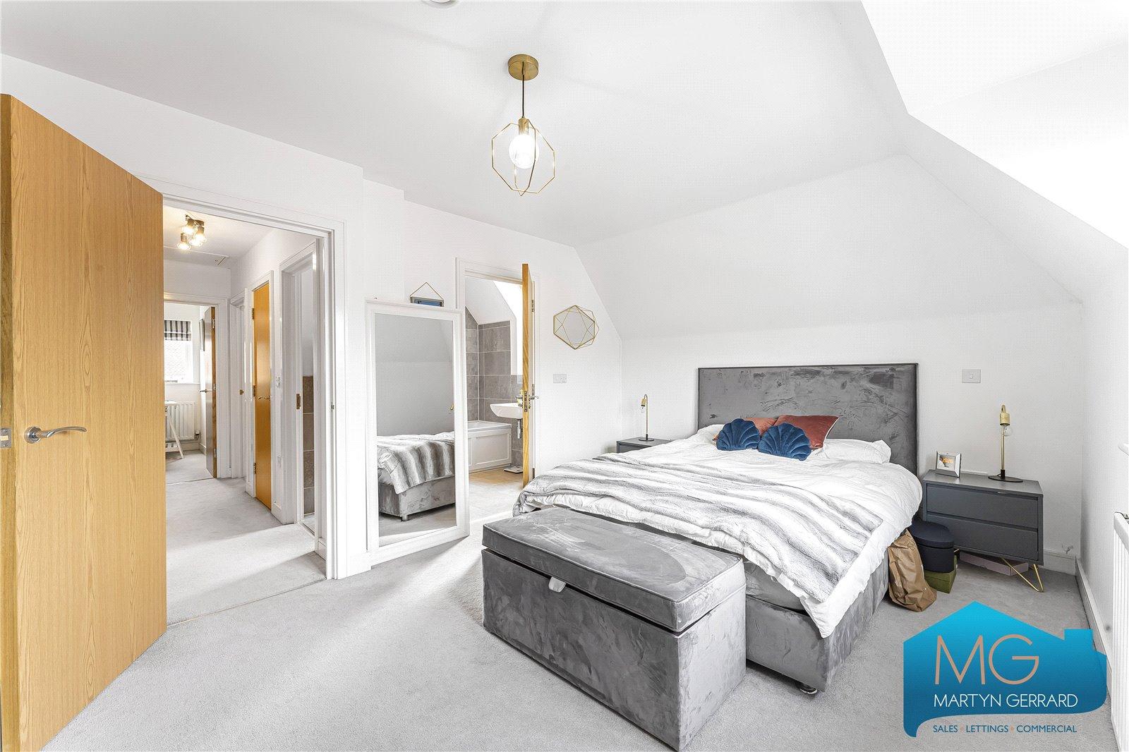 4 bedroom Semi-Detached House for sale - Martyn Gerrard