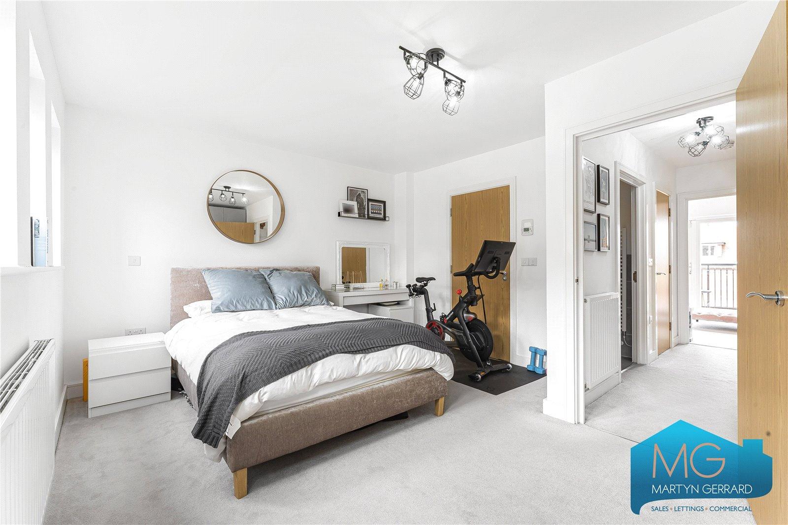 4 bedroom Semi-Detached House for sale - Martyn Gerrard