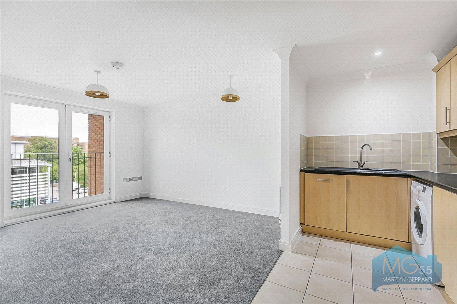 2 bedroom Apartment to rent - Martyn Gerrard