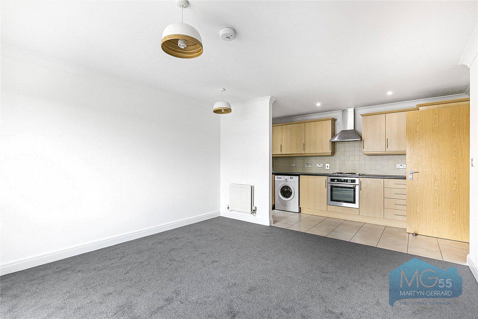 2 bedroom Apartment to rent - Martyn Gerrard