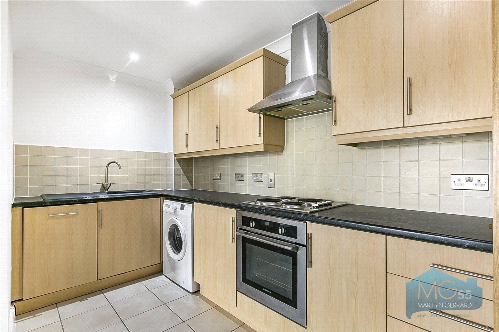 2 bedroom Apartment to rent - Martyn Gerrard