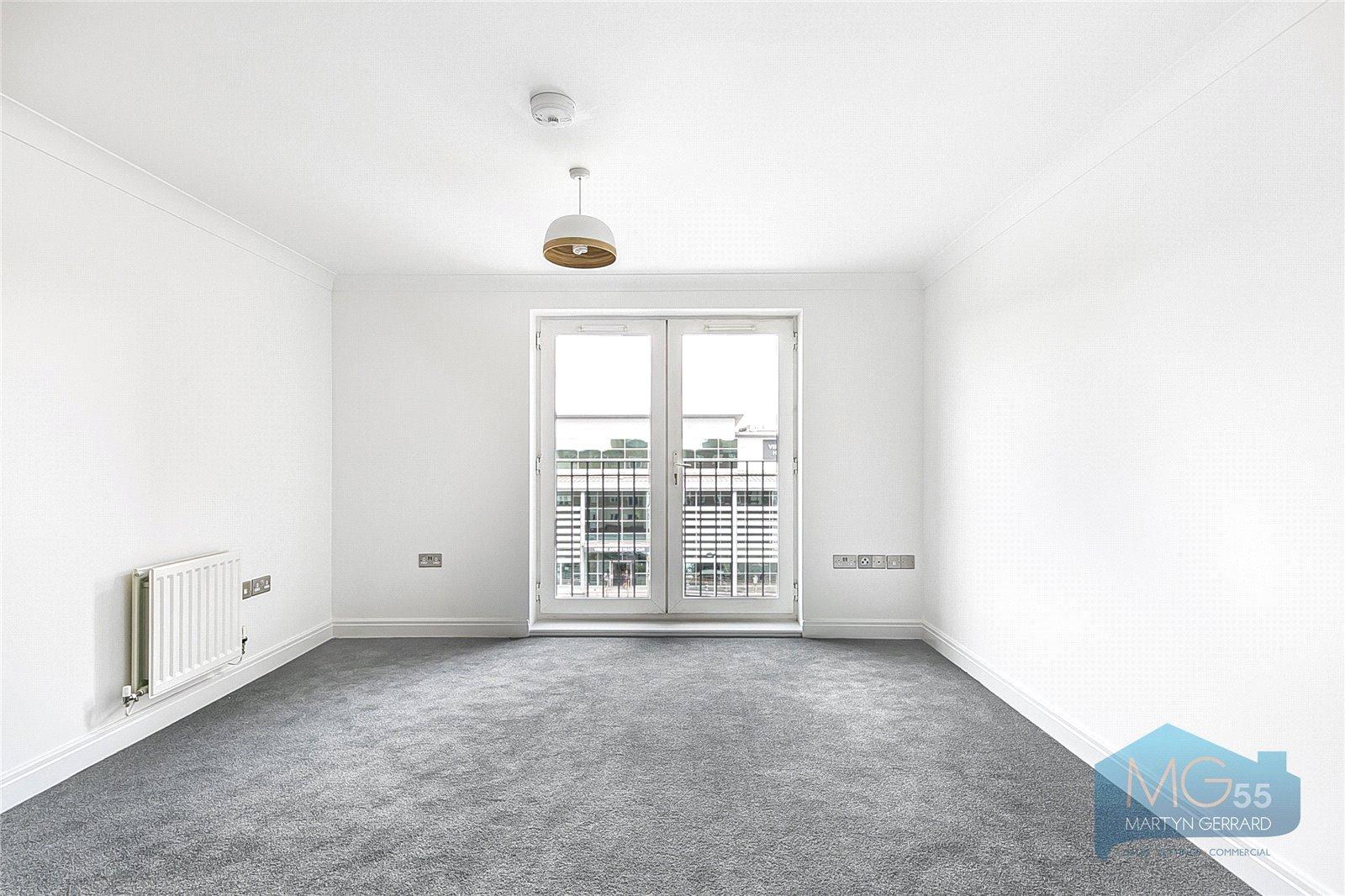 2 bedroom Apartment to rent - Martyn Gerrard