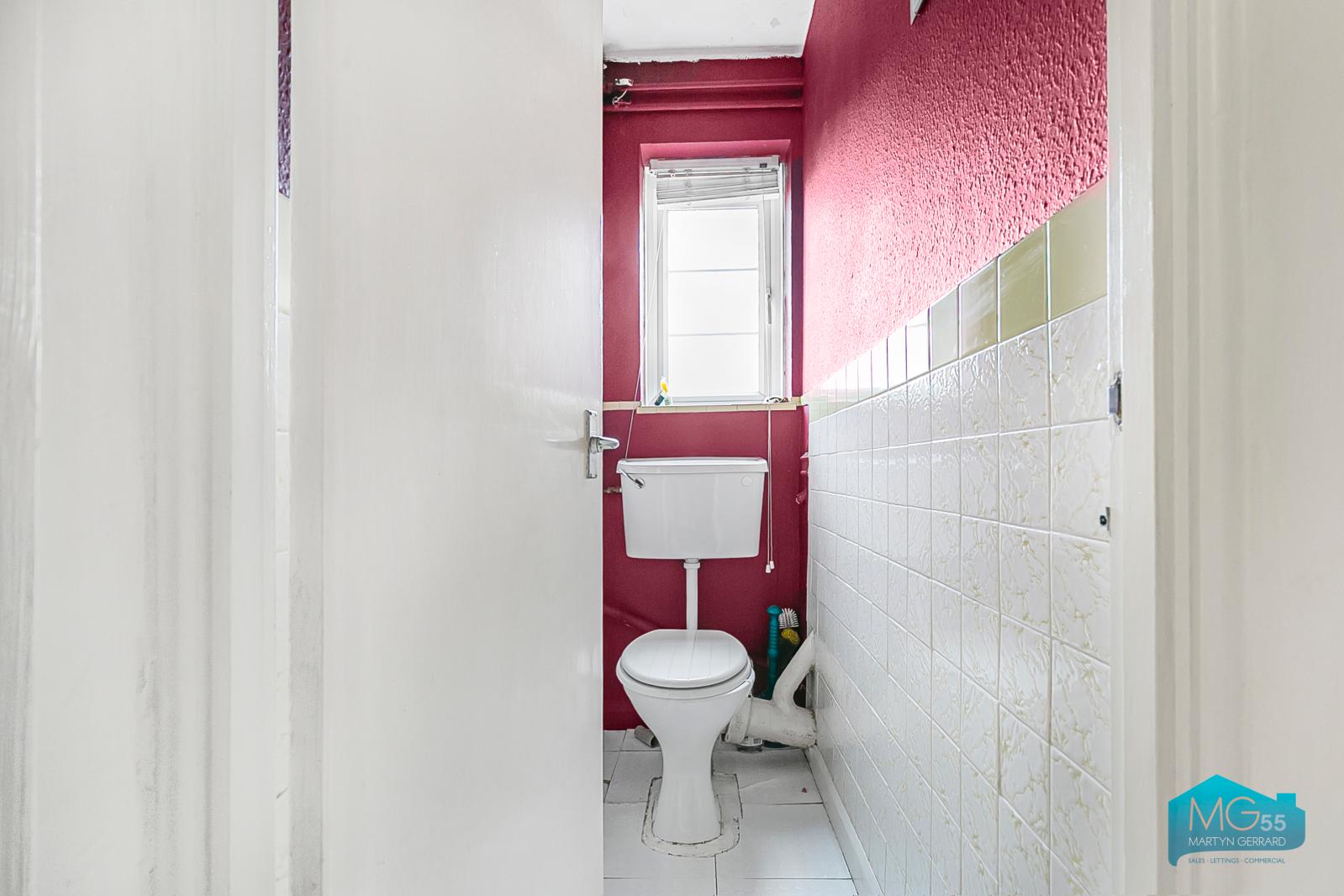 2 bedroom Apartment to rent - Martyn Gerrard