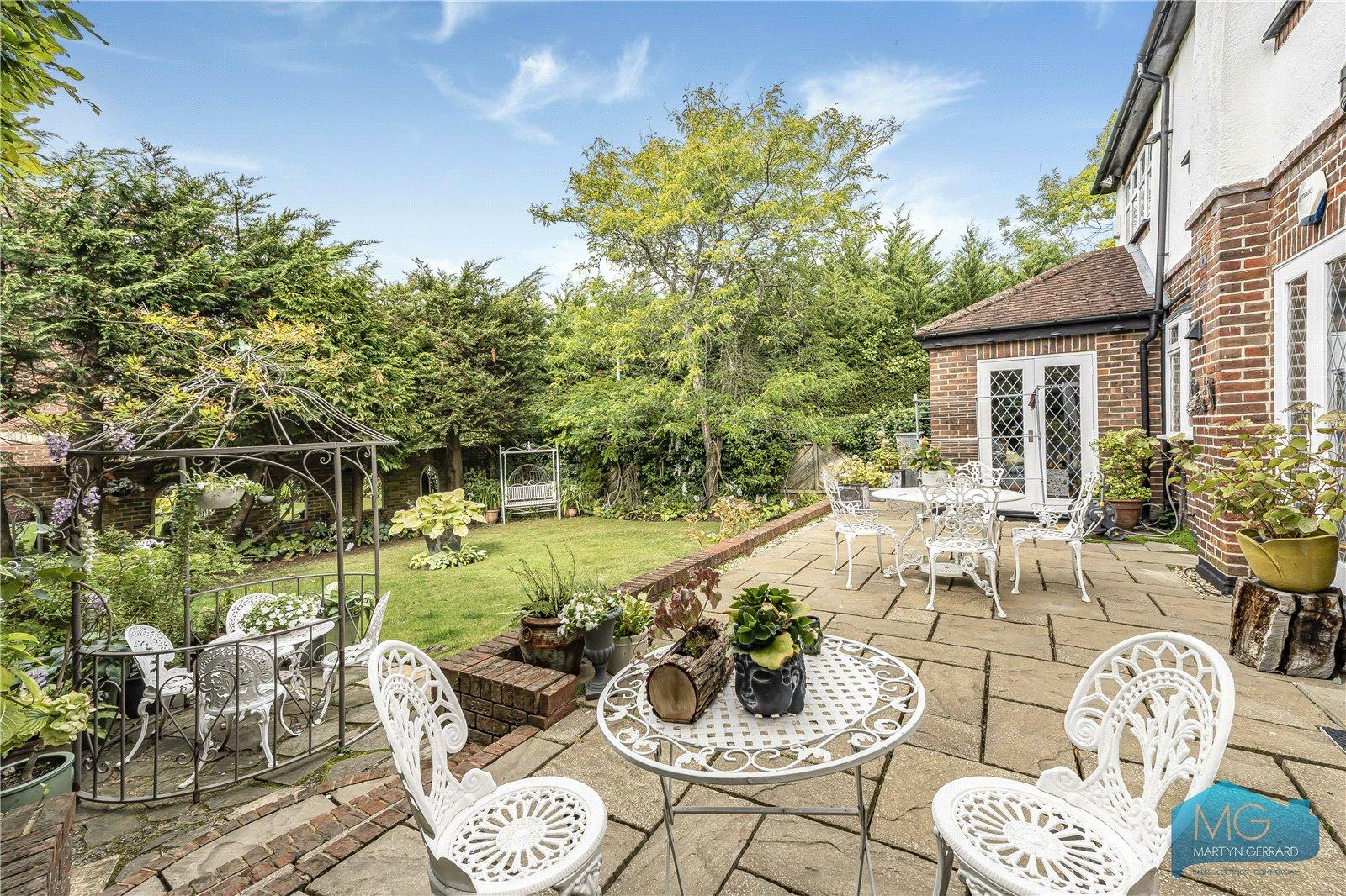 4 bedroom Detached House for sale - Martyn Gerrard