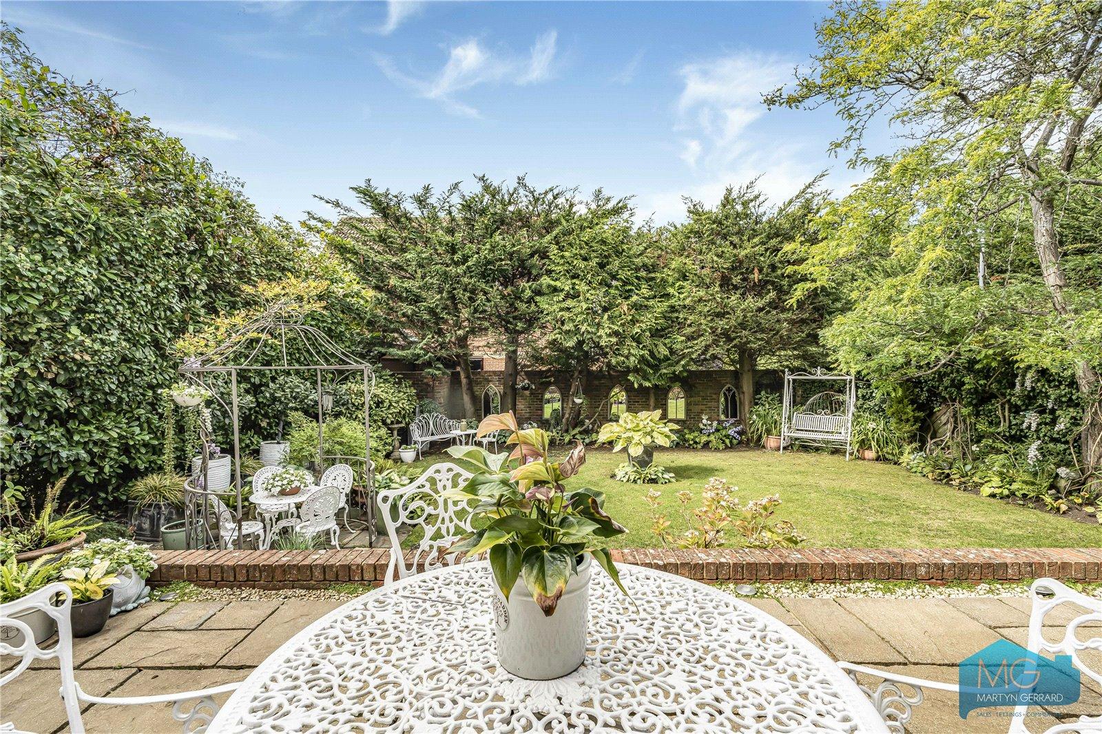 4 bedroom Detached House for sale - Martyn Gerrard