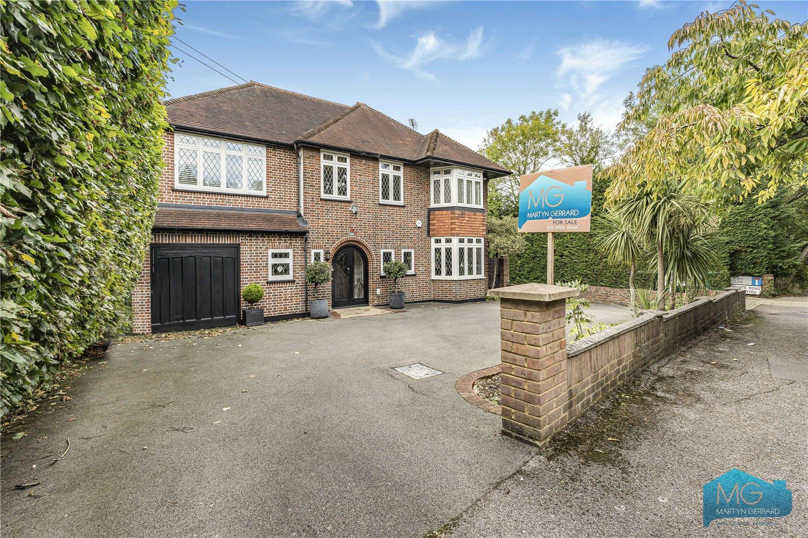 Hankins Lane, Mill Hill, London, NW7+ - Martyn Gerrard