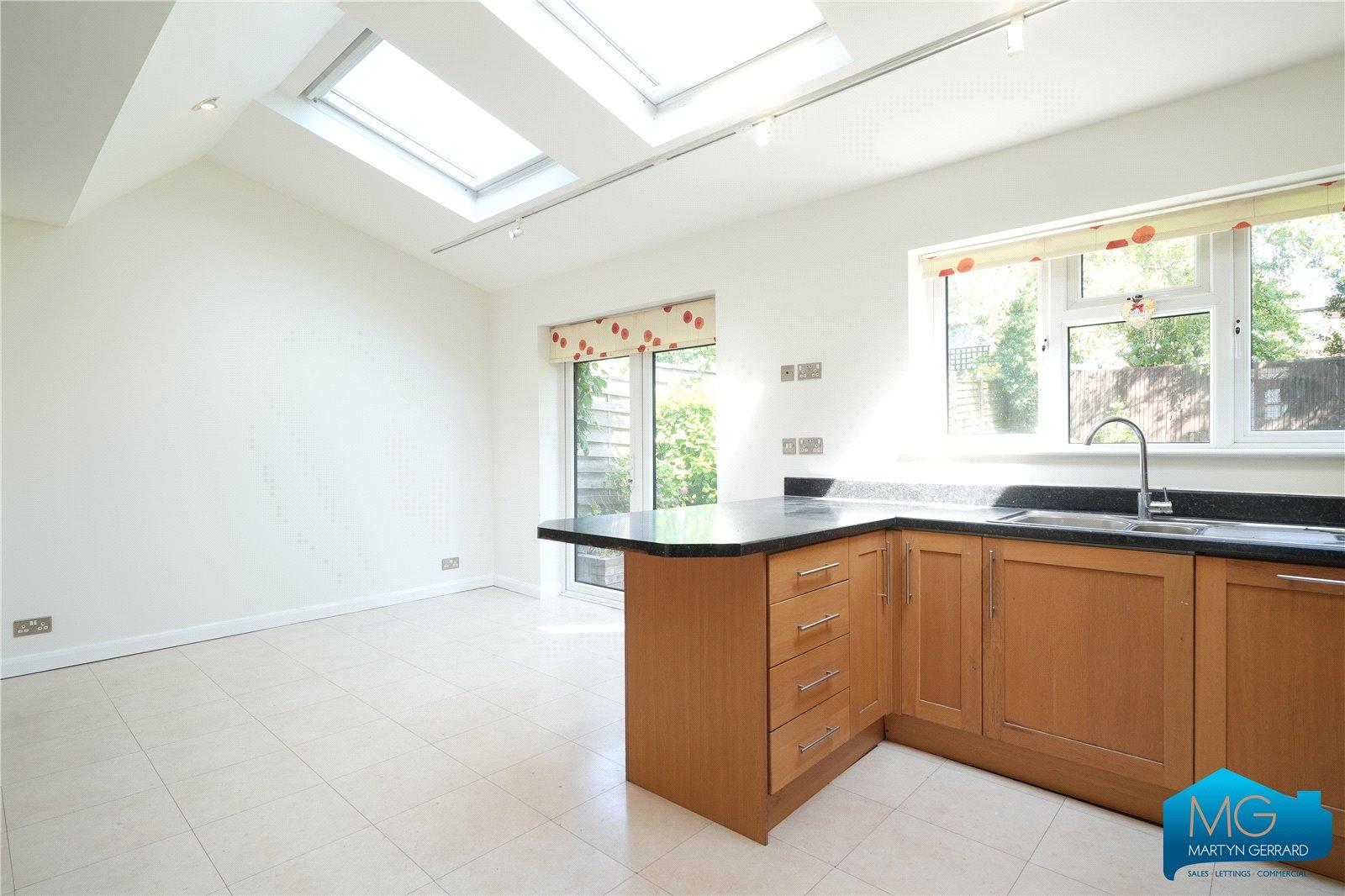 5 bedroom Semi-Detached House for sale - Martyn Gerrard