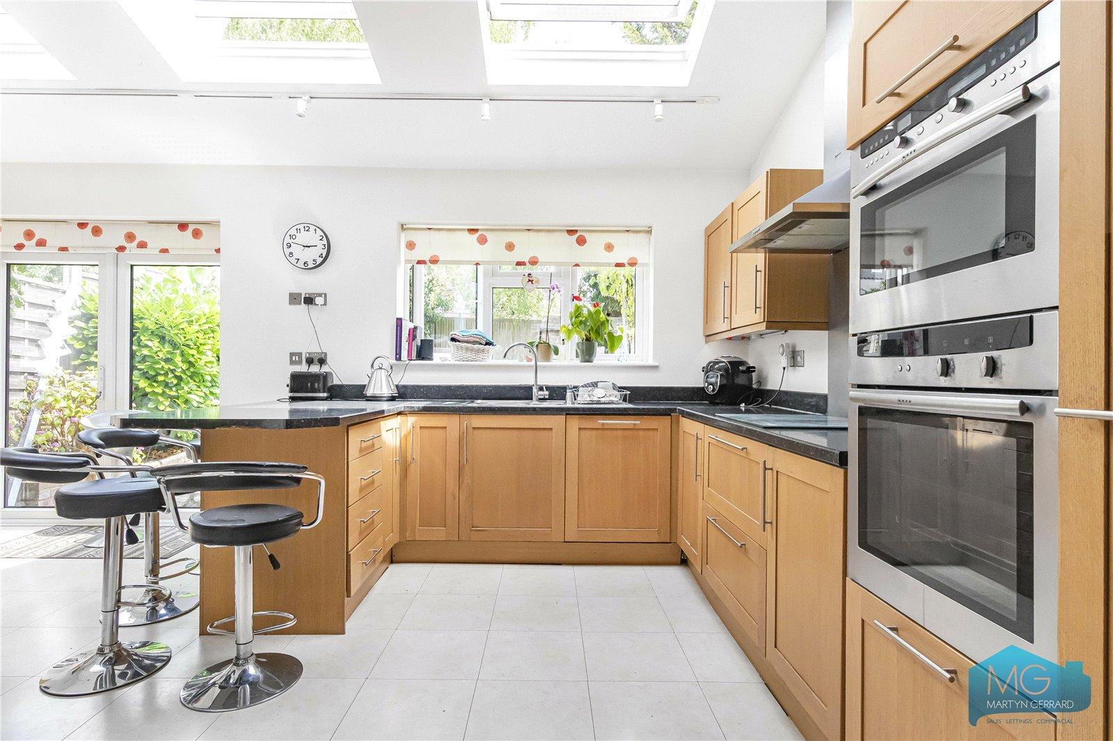 5 bedroom Semi-Detached House for sale - Martyn Gerrard