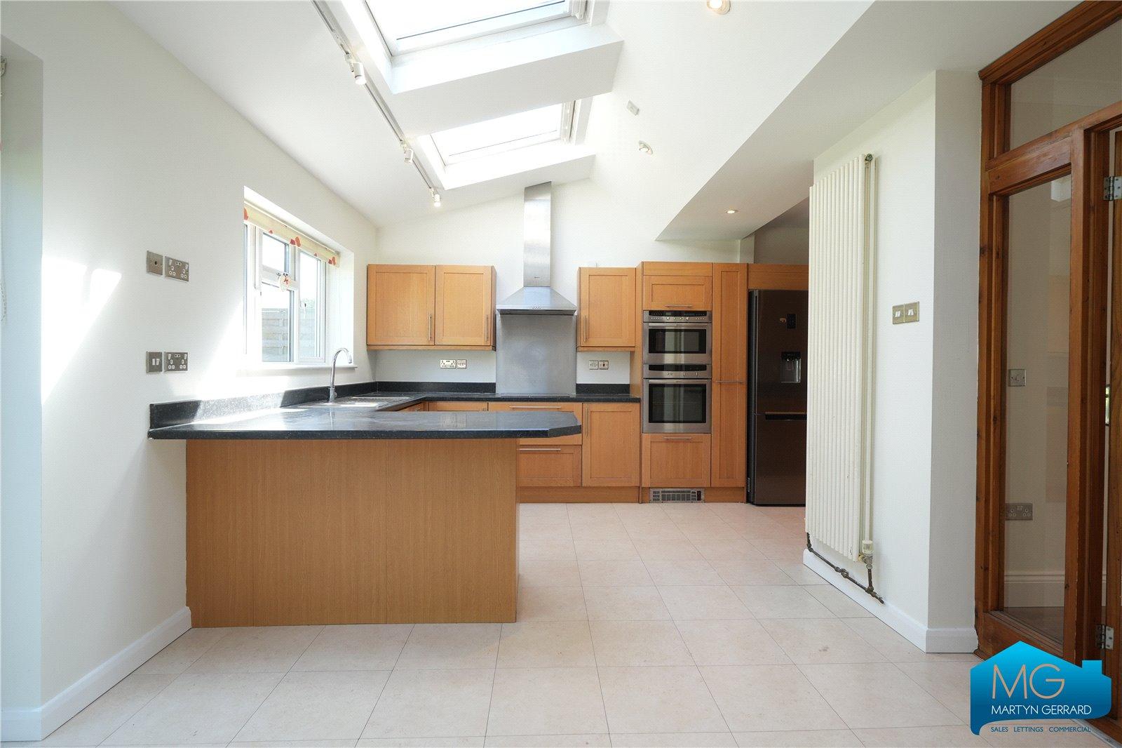 5 bedroom Semi-Detached House for sale - Martyn Gerrard