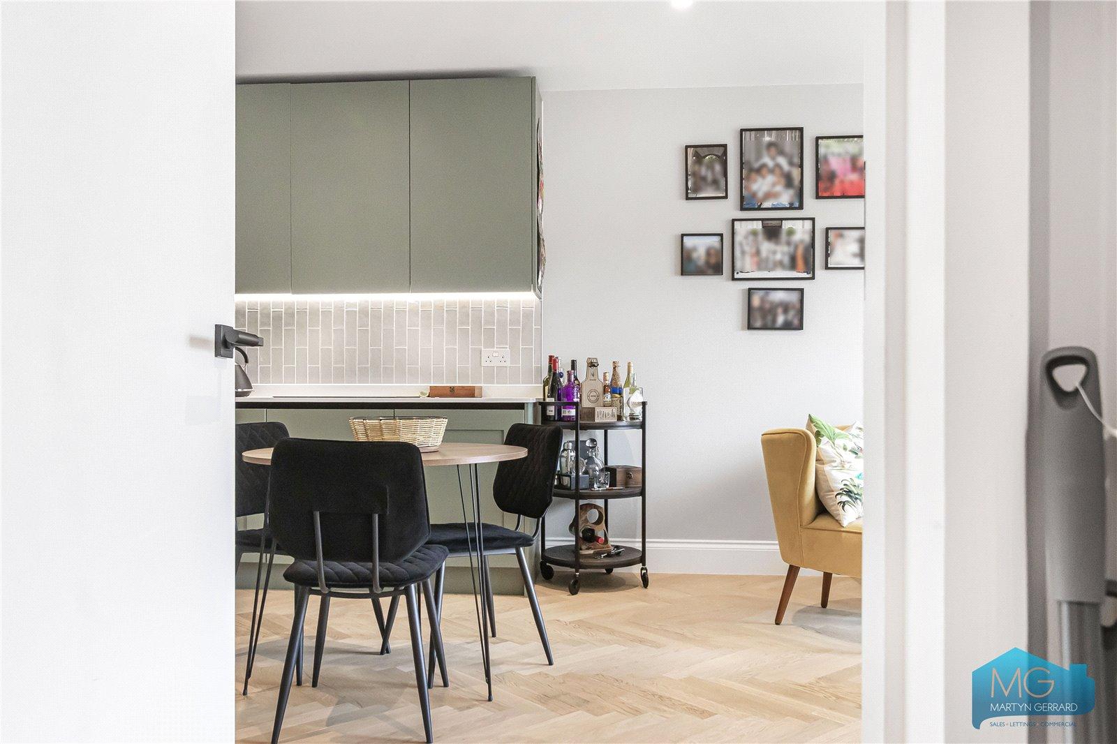 1 bedroom Apartment for sale - Martyn Gerrard