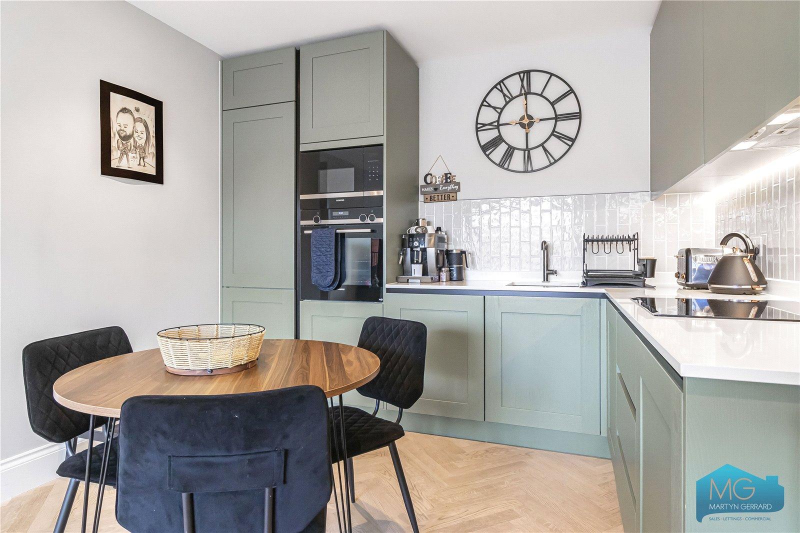 1 bedroom Apartment for sale - Martyn Gerrard