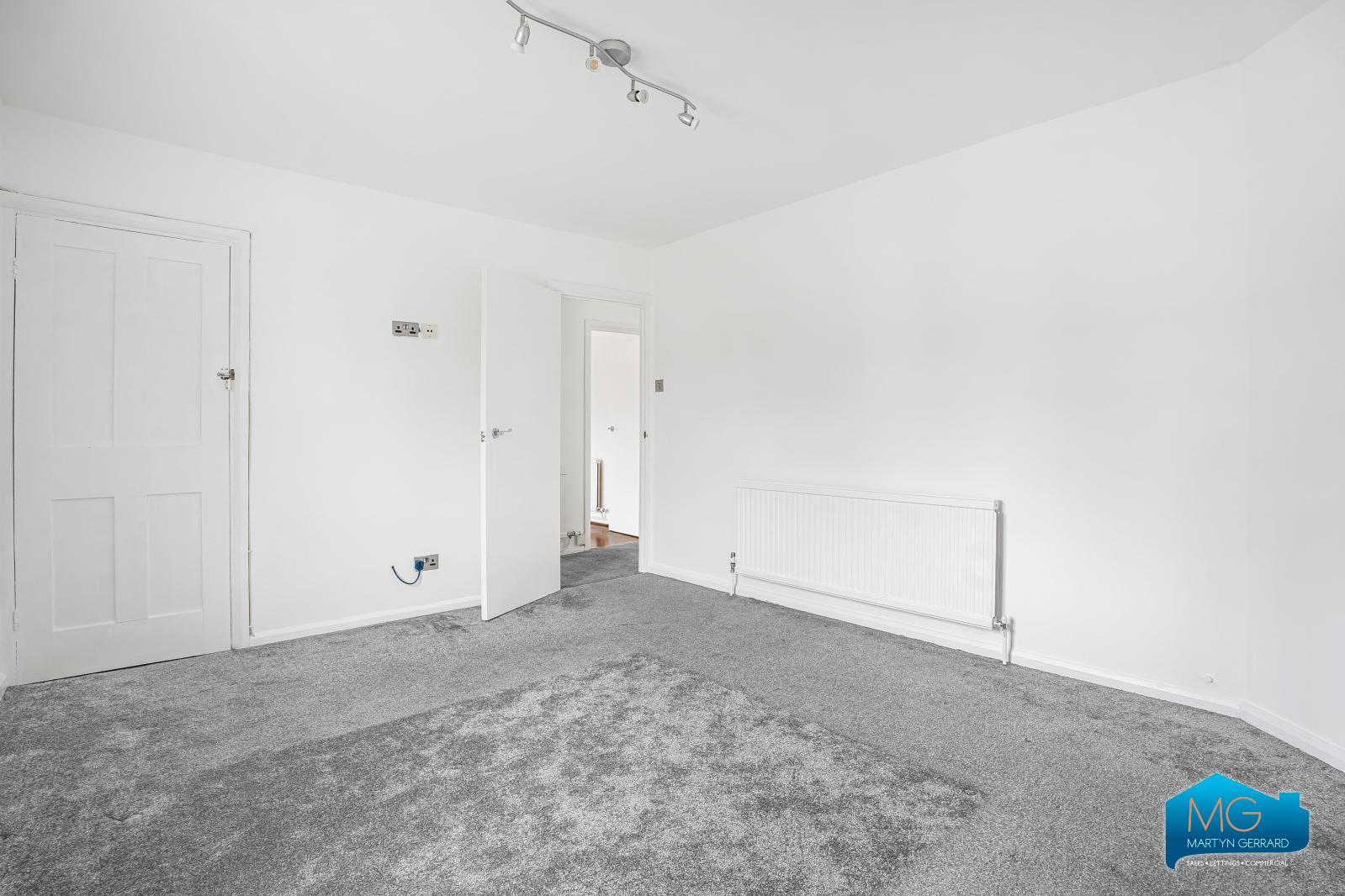 2 bedroom Maisonette to rent - Martyn Gerrard