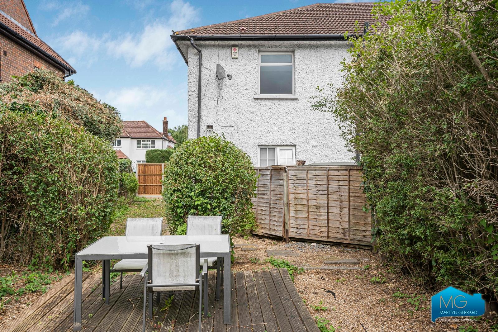 2 bedroom Maisonette to rent - Martyn Gerrard