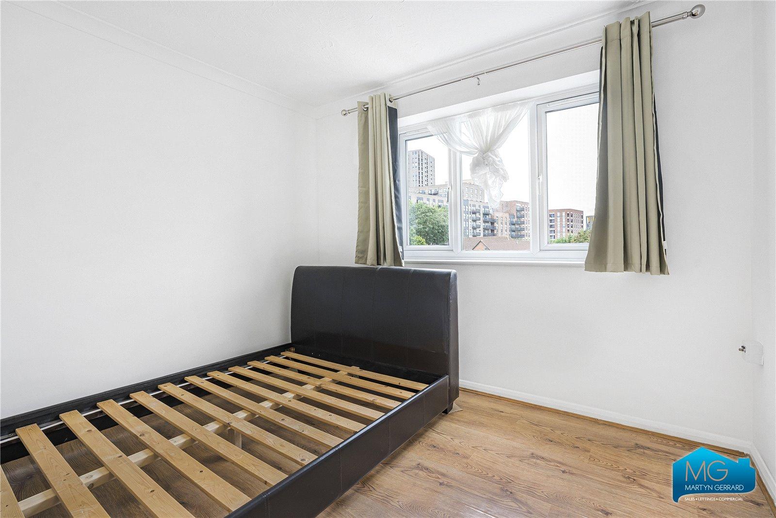 2 bedroom Apartment to rent - Martyn Gerrard