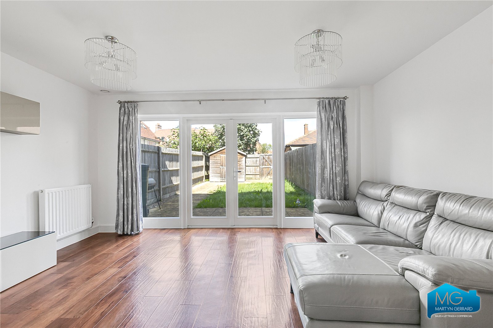 3 bedroom Terraced House for sale - Martyn Gerrard