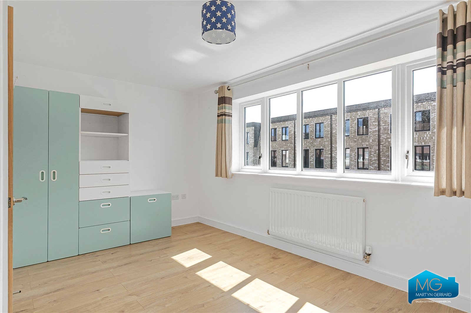3 bedroom Terraced House for sale - Martyn Gerrard